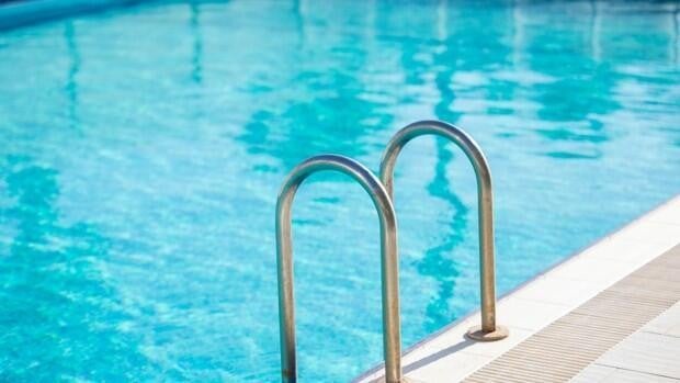 Muere un hombre de 73 años en la piscina de un domicilio en Yuncler