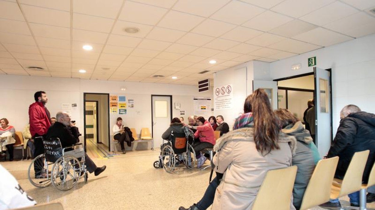 La sala de espera del Hospital Clínico de Santiago, en una imagen de archivo