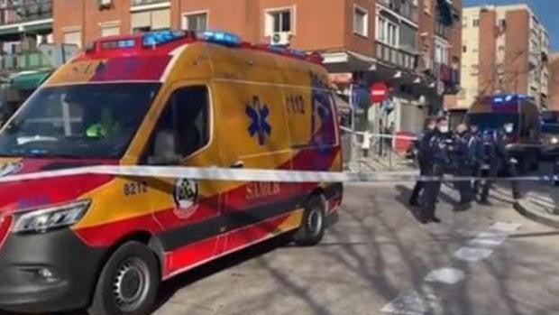 Muy grave un hombre de 47 años tras ser apuñalado en el pecho en una reyerta con otro en Usera