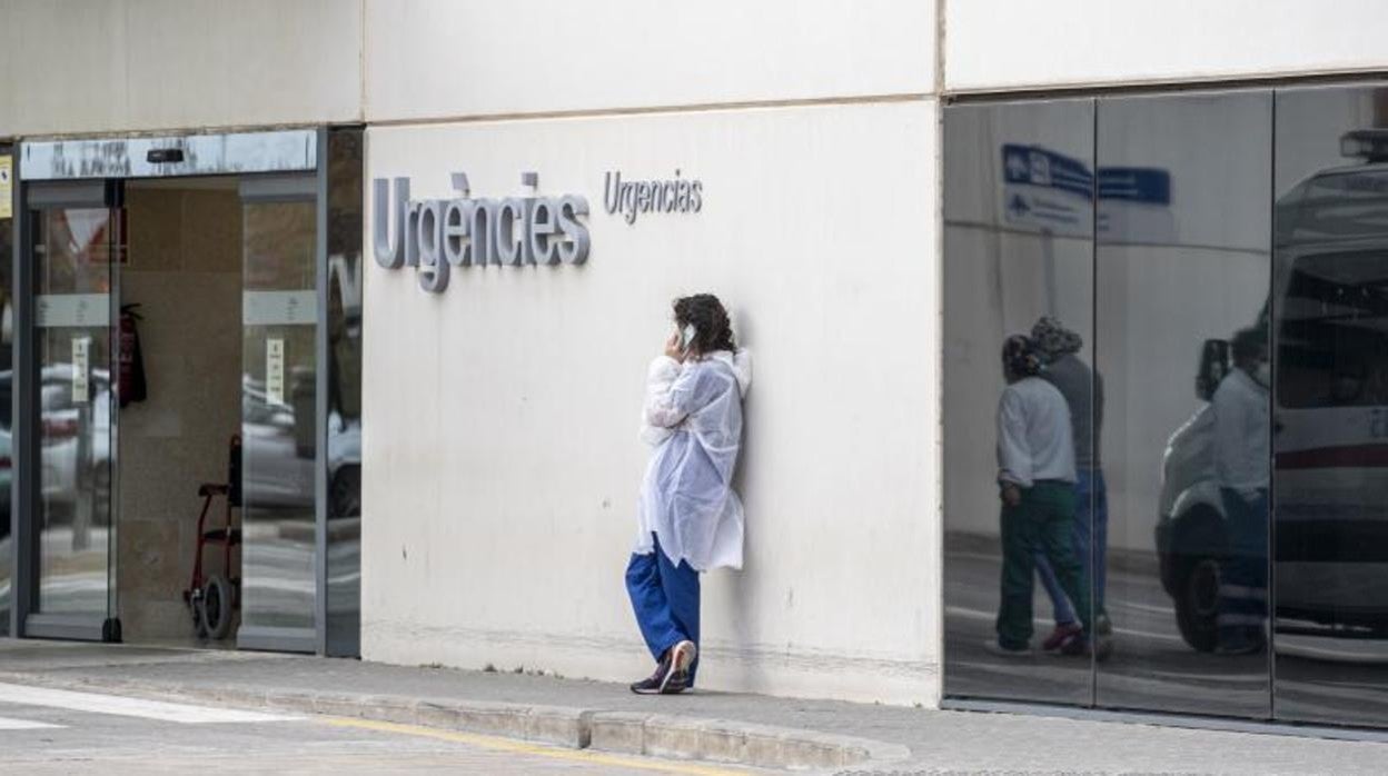 Imagen de archivo de la entrada de Urgencias del Hospital La Fe de Valencia