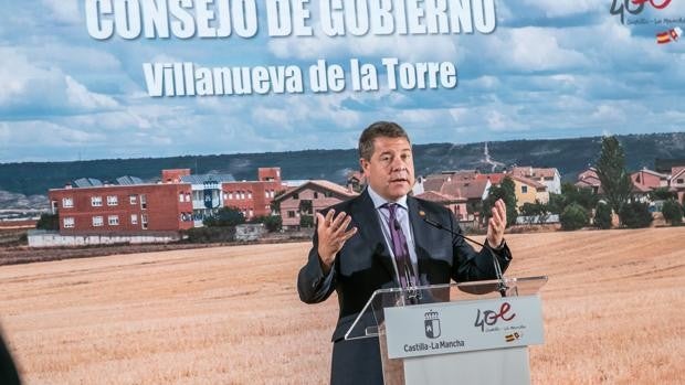 Page, el único barón del PSOE que vota en contra del nuevo modelo de residencias de Sánchez