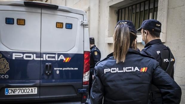 Tres hombres violan a una joven en pleno centro de Valencia