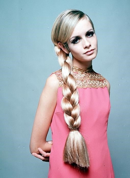 Twiggy, en una producción de moda