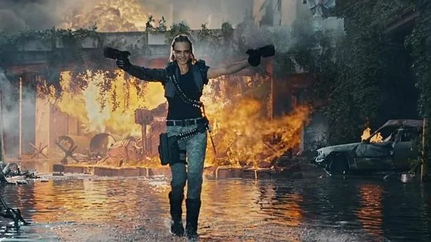 Cara Delevingne en una captura del trailer «Call of Duty»