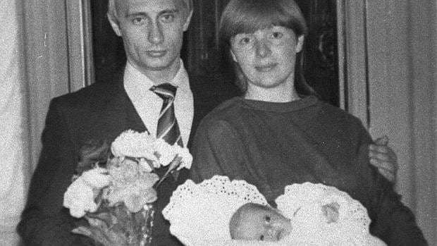 Putin con su exmujer y su hija Katerina en 1985