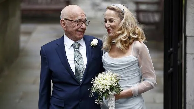 Famosos y un ministro en la boda religiosa de Rupert Murdoch y Jerry Hall