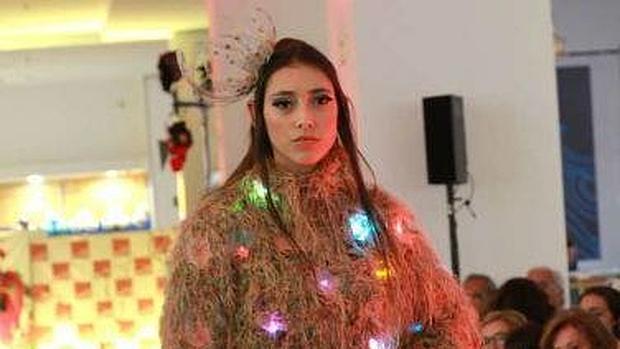 Lucía Cano gana el certamen de jóvenes diseñadores de Andalucía Occidental 2016