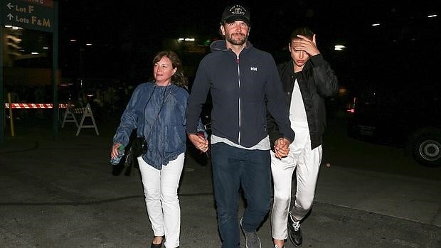 Bradley Cooper se lleva a su novia Irina Shayk y a su suegra al concierto de Beyoncé