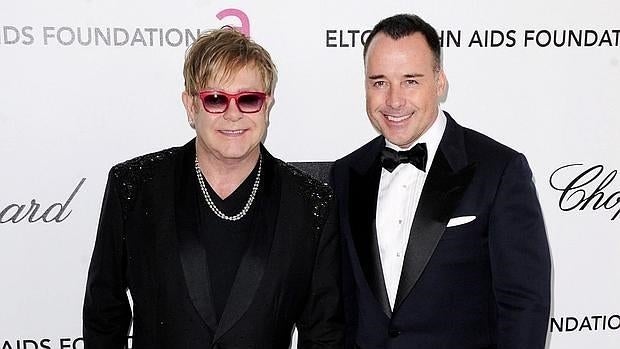 Elton John y su marido David Furnish