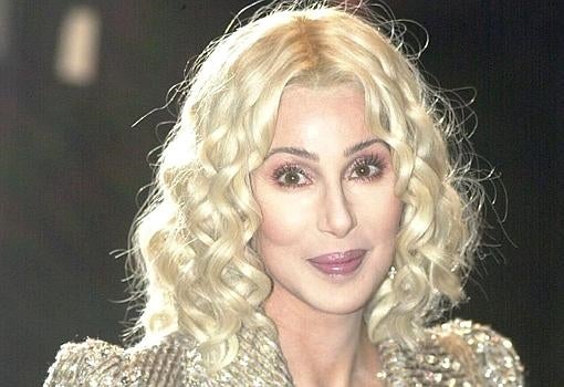 Cher cumple 70 años: La metamorfosis de la estrella a lo largo de su carrera