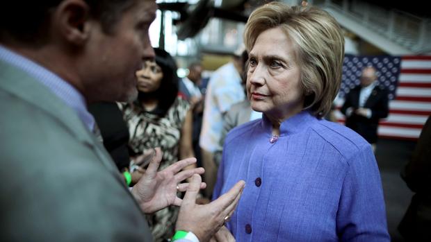 El controvertido proyecto «pantsuit» de Hillary Clinton