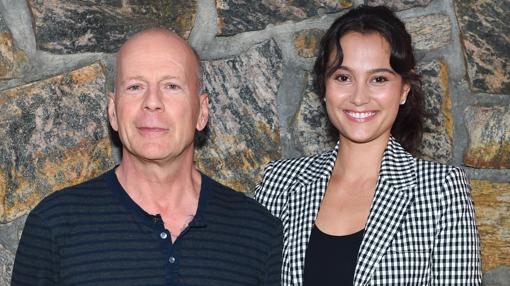 Bruce Willis y Emma Hemming - 23 años