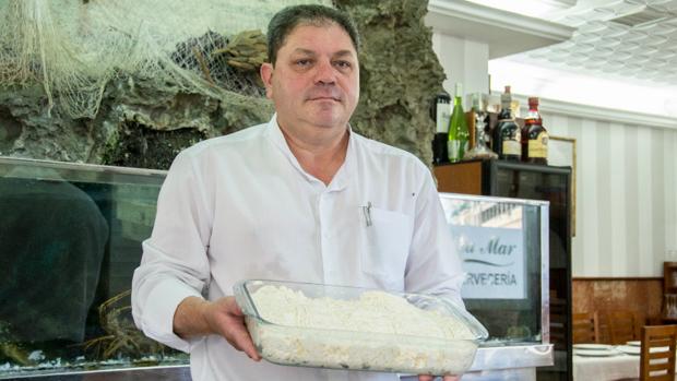 Los secretos de la ensaladilla de gambas de Mariscos Emilio