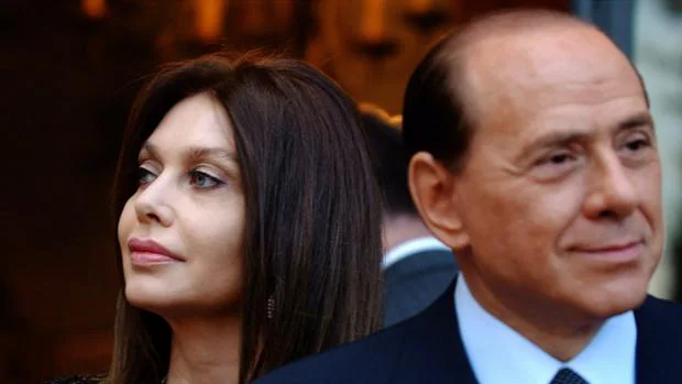 Silvio Berlusconi junto a su exmujer Veronica Lario