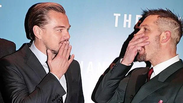 Tom Hardy junto a Leonardo DiCaprio