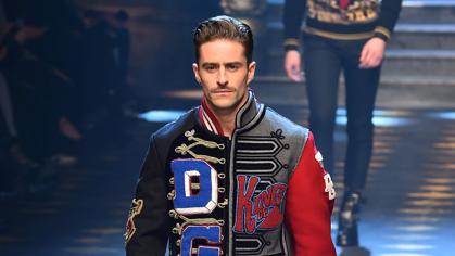 Pelayo Díaz en el desfile de Dolce &amp; Gabbana