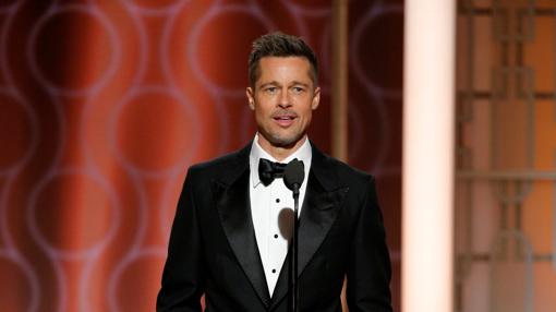 Brad Pitt durante la gala de los Globos de Oro, donde se pudo ver su cambio físico