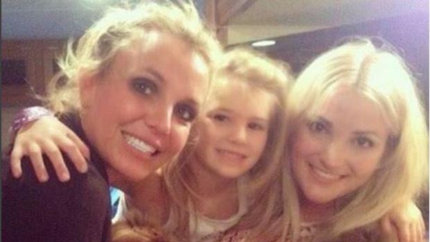 Bristney Spears, Jamie Lynn (hermana de la cantante) y su hija Maddie