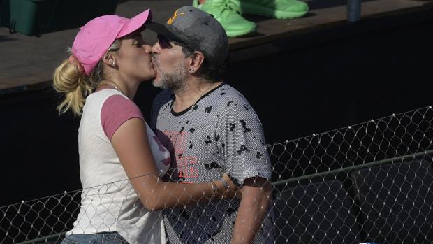 Maradona, celoso por la relación de Rocío Oliva con un antiguo amigo