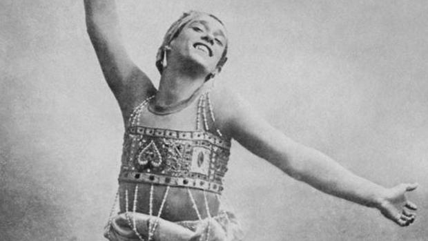 El bailarín que fingió ser gay para mantener una relación con Sergei Diaghilev y triunfar en el ballet ruso