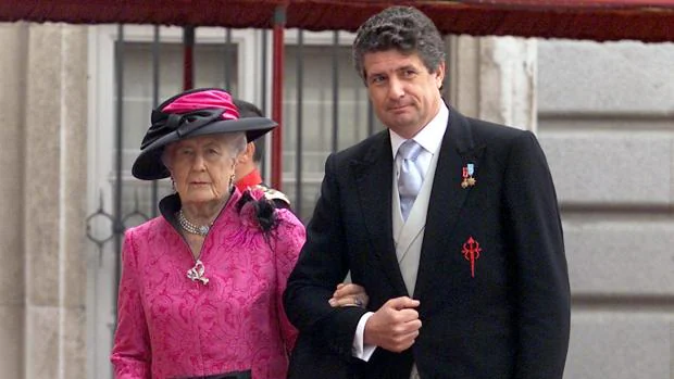 La Infanta Alicia con su nieto Rodrigo Moreno de Borbón en la boda de Don Felipe