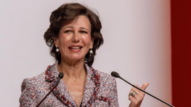 Ana Botín se viste de Zara