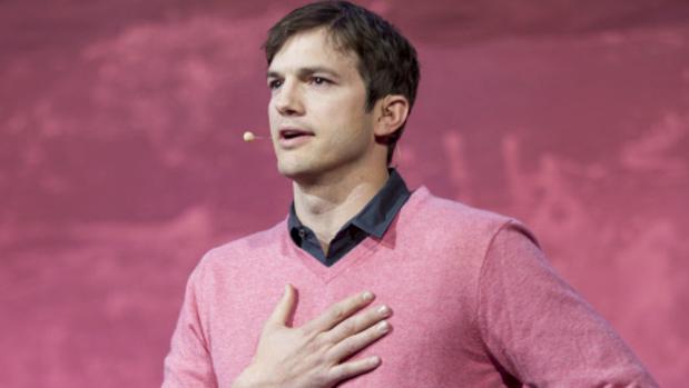 Ashton Kutcher habla de su divorcio de Demi Moore y la supuesta infidelidad