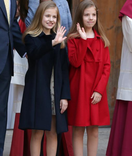 Leonor y Sofía, protagonistas un año más de la Misa de Pascua