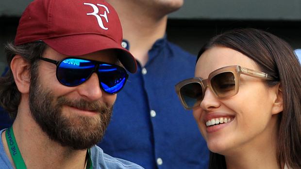 Bradley Cooper e Irina Shayk se dejan ver por primera vez junto a su pequeña