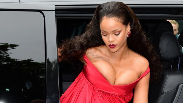 Rihanna se ríe y responde a todos los que la llaman gorda