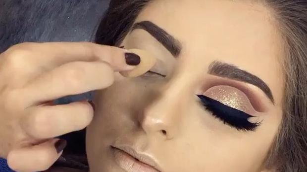 Tendencia «cut crease» de maquillaje