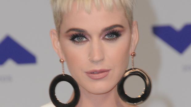 Una maquinista denuncia a Katy Perry por perder un dedo del pie durante su «show»