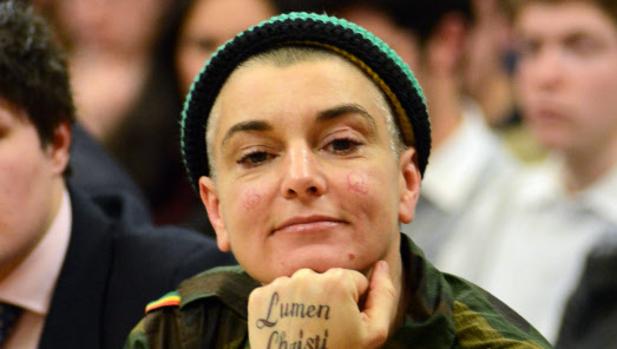 Sinéad O’Connor: «Lo que más me gusta de mi madre es que está muerta»