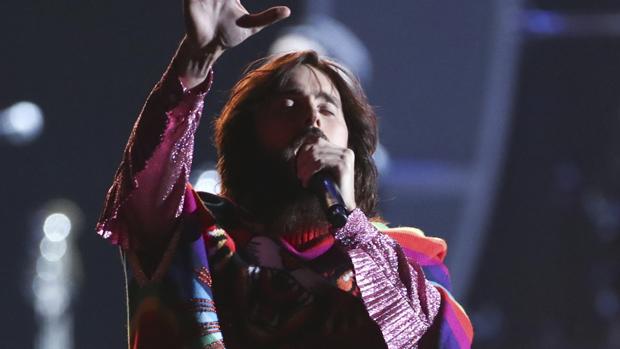 Jared Leto reconoce que bebe açaí porque ya no consume ni crak ni cocaína