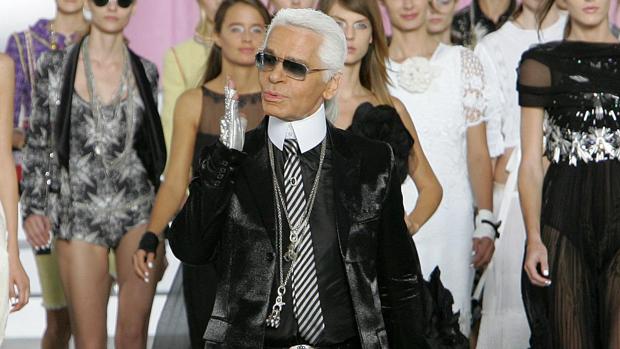 Karl Lagerfeld desata la polémica con unas controvertidas declaraciones sobre los inmigrantes de Alemania