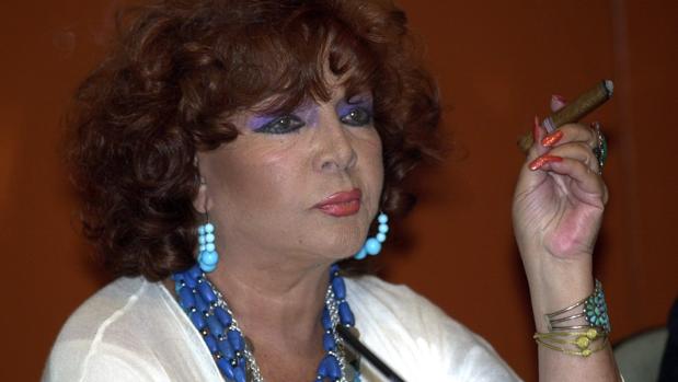 El antiguo administrador de los bienes de Sara Montiel se enfrenta a 6 años de cárcel