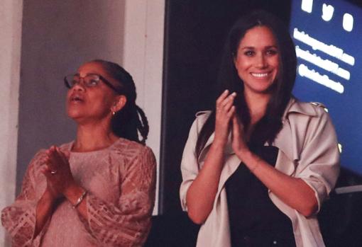 Madre e hija durante la ceremonia de los Juegos Invictus