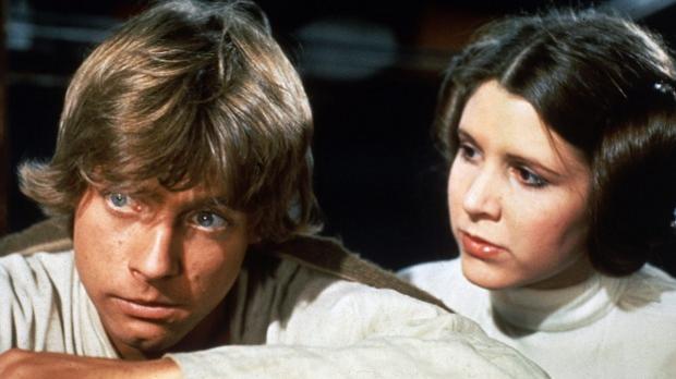 Mark Hamill confiesa que tuvo una aventura con Carrie Fisher durante el rodaje de «Star Wars»