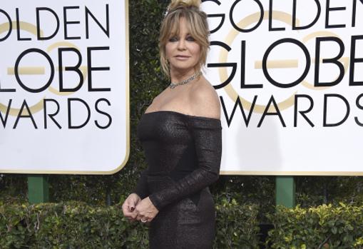 Goldie Hawn eligió el negro en la última gala de los Globos de Oro