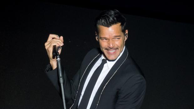 Ricky Martin revoluciona las redes sociales con su desnudo