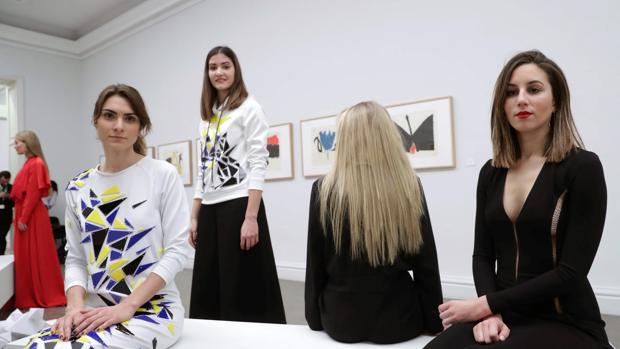 Las modelos no están de moda: clientas y amigas relevan a las profesionales con Pilar Dalbat