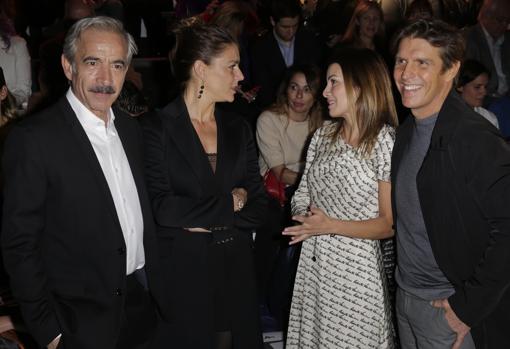 Imanol Arias y Manuel Díaz «El Cordobés» junto a sus respectivas parejas