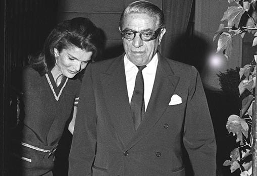 Jackie Onassis junto a su segundo marido, Aristóteles Onassis