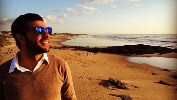 Así es Miguel Torres, la pareja oficial de Paula Echevarría