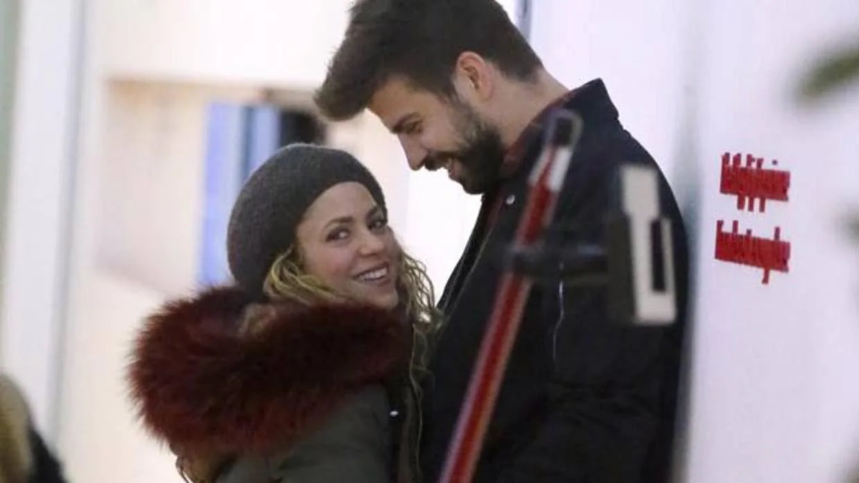 Shakira junto a su pareja, el futbolista Gerard Piqué