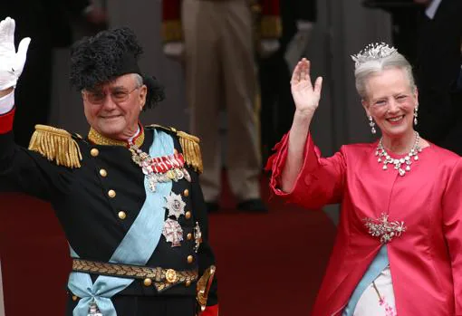 La Reina de Dinamarca junto a su esposo