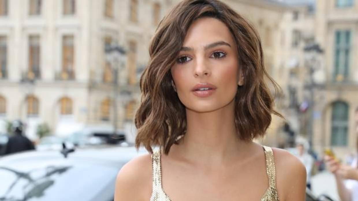 La boda sorpresa de Emily Ratajkowski: con su novio de dos semanas y vestida de Zara