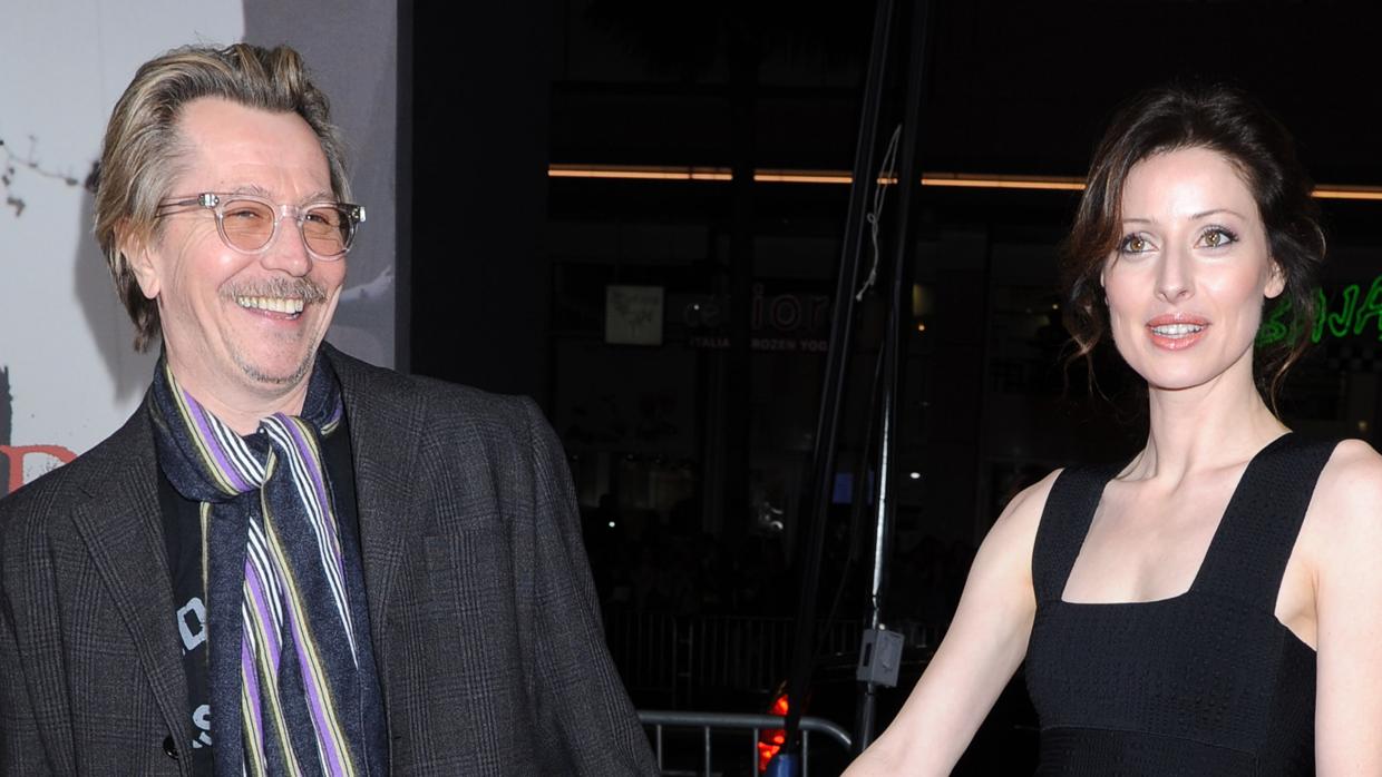 Gary Oldman junto a su ex Donya Fiorentino