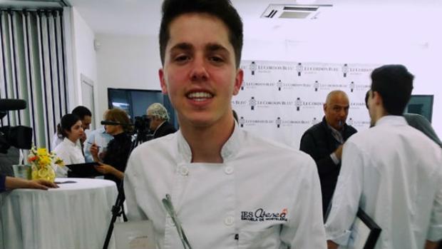 Un joven de Gines queda segundo en un importante concurso gastronómico