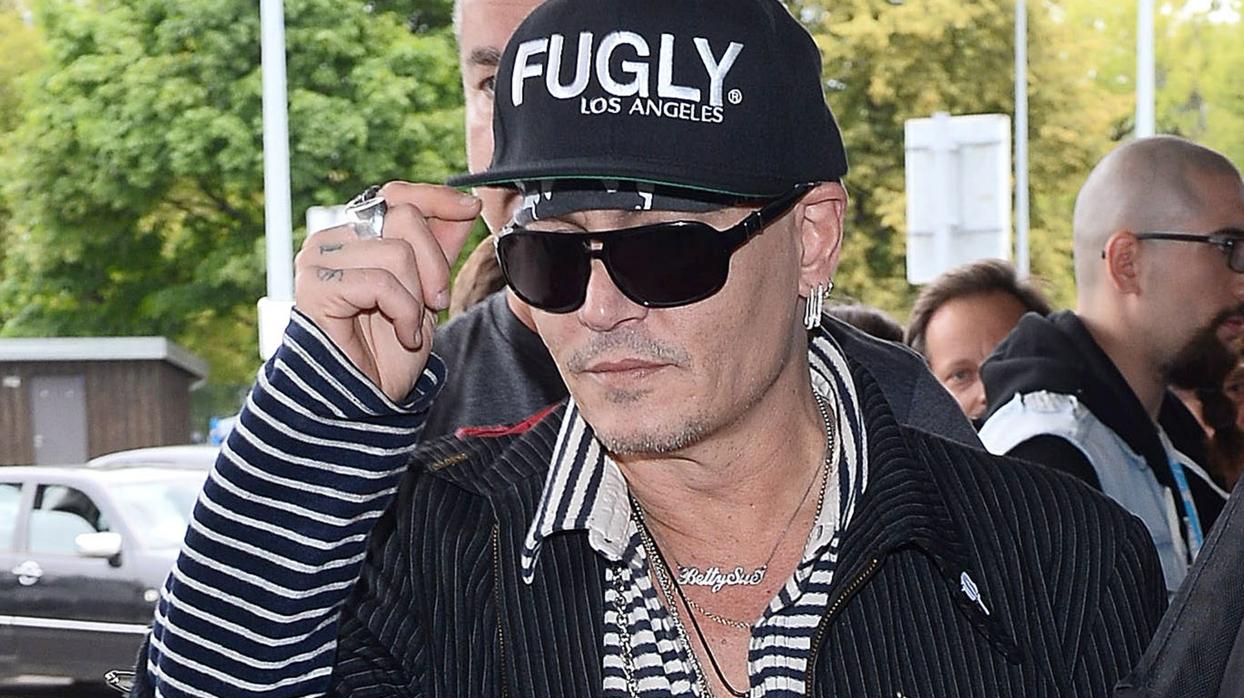 El hijo de Johnny Depp sufre un «serio problema de salud» que alarma a su familia